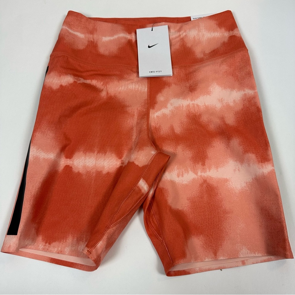 Nike One Luxe Dri-Fit Biker Shorts